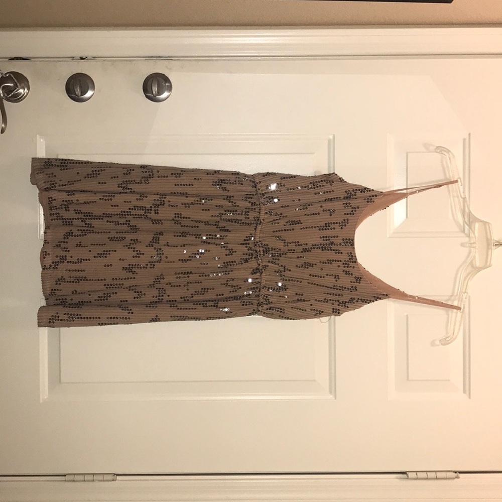 Gorgeous, sparkle dress!